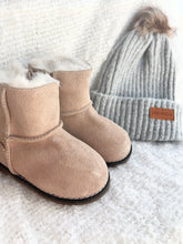 Load image into Gallery viewer, Flynn Slipper Boot - Sand
