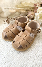 Load image into Gallery viewer, Zoe Sandal - Sand Wax Leather
