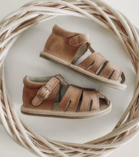 Load image into Gallery viewer, Zoe Sandal - Tan Wax Leather
