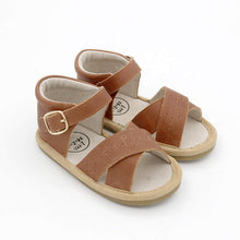 Load image into Gallery viewer, Madison Sandal - Brown Wax Leather
